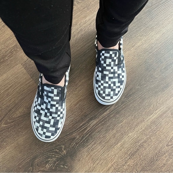 Sketchers Megacraft Black and White Sneaker Flats Size 4.5 - Picture 2 of 16